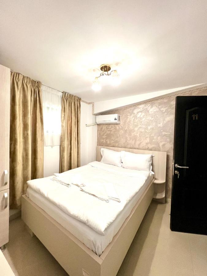 Hotel Marina 2 Bukarest Kültér fotó