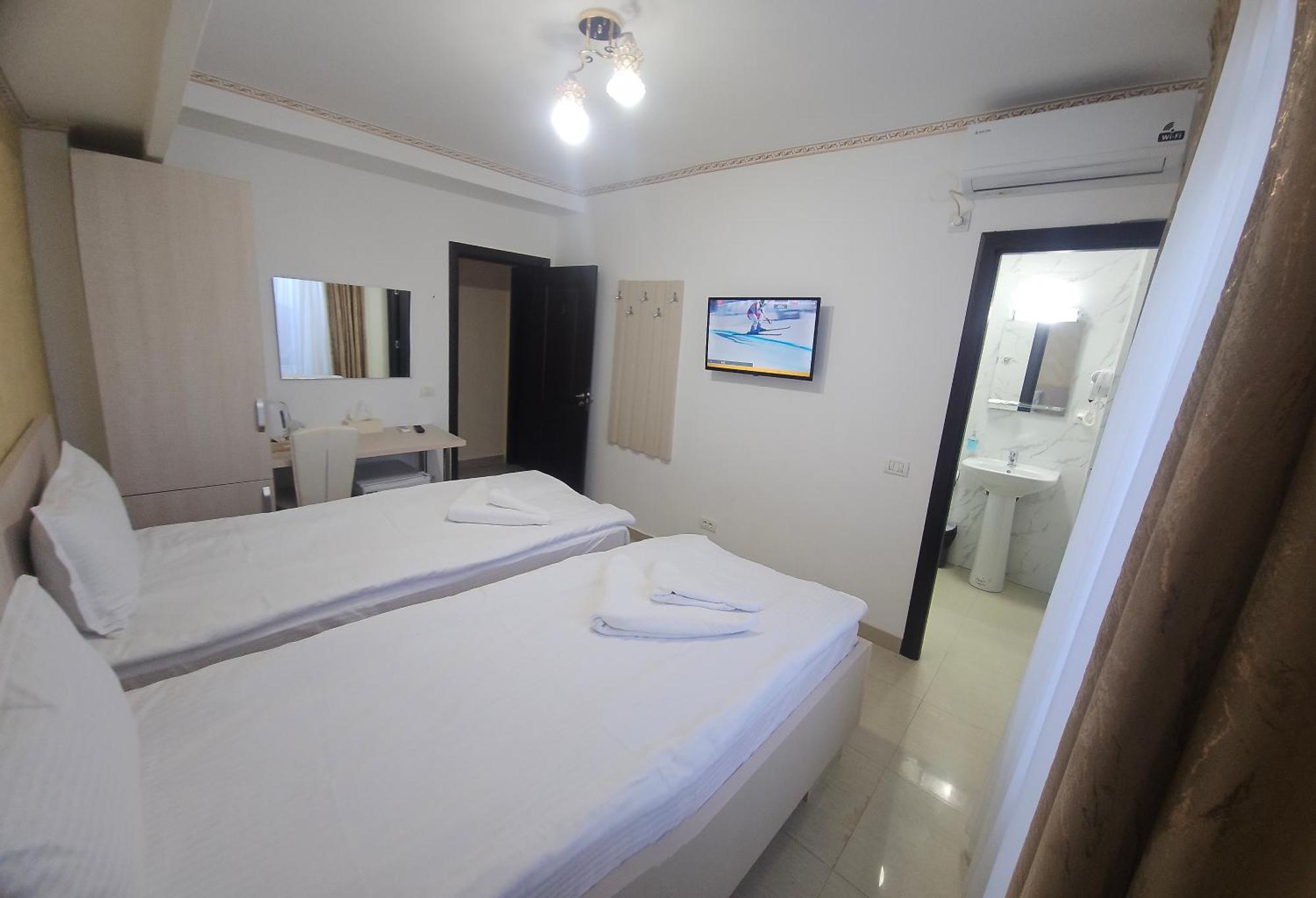Hotel Marina 2 Bukarest Kültér fotó